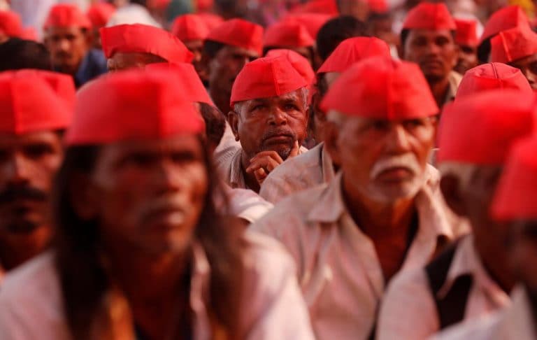 来自印度的农民在国家首都开始为期两天的抗议活动”