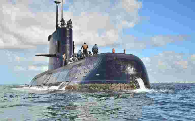 阿根廷海军潜水艇消失后一年发现
