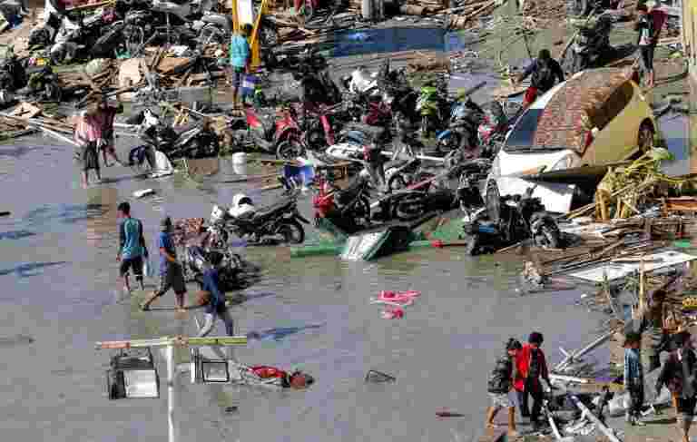 从印度尼西亚洪水造成死亡人数，泥石岭上升至89”
