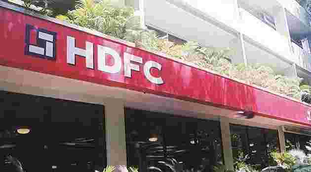 HDFC帖子比预期的收益更好：你应该买，卖或持有吗？